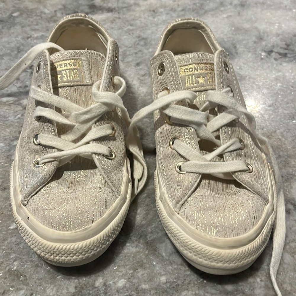 Girls Converse All Stars